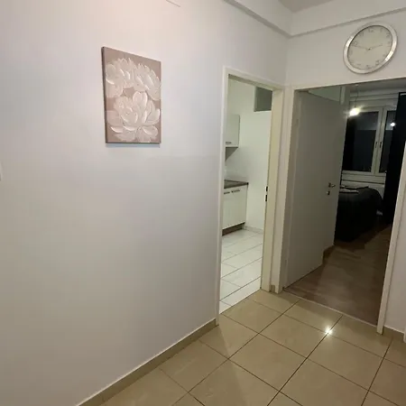 Schoene Wohnung Mit Balkon Wien Exterior foto