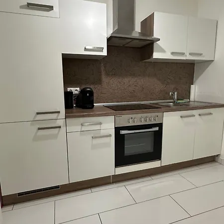 Schoene Wohnung Mit Balkon Wien Exterior foto